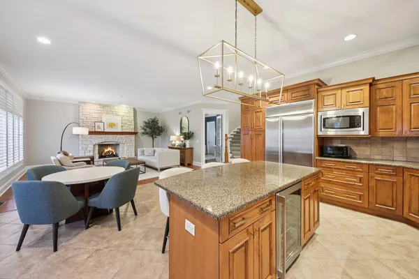 $1,150,000 | 1135 North Main Street, Naperville, IL 60563