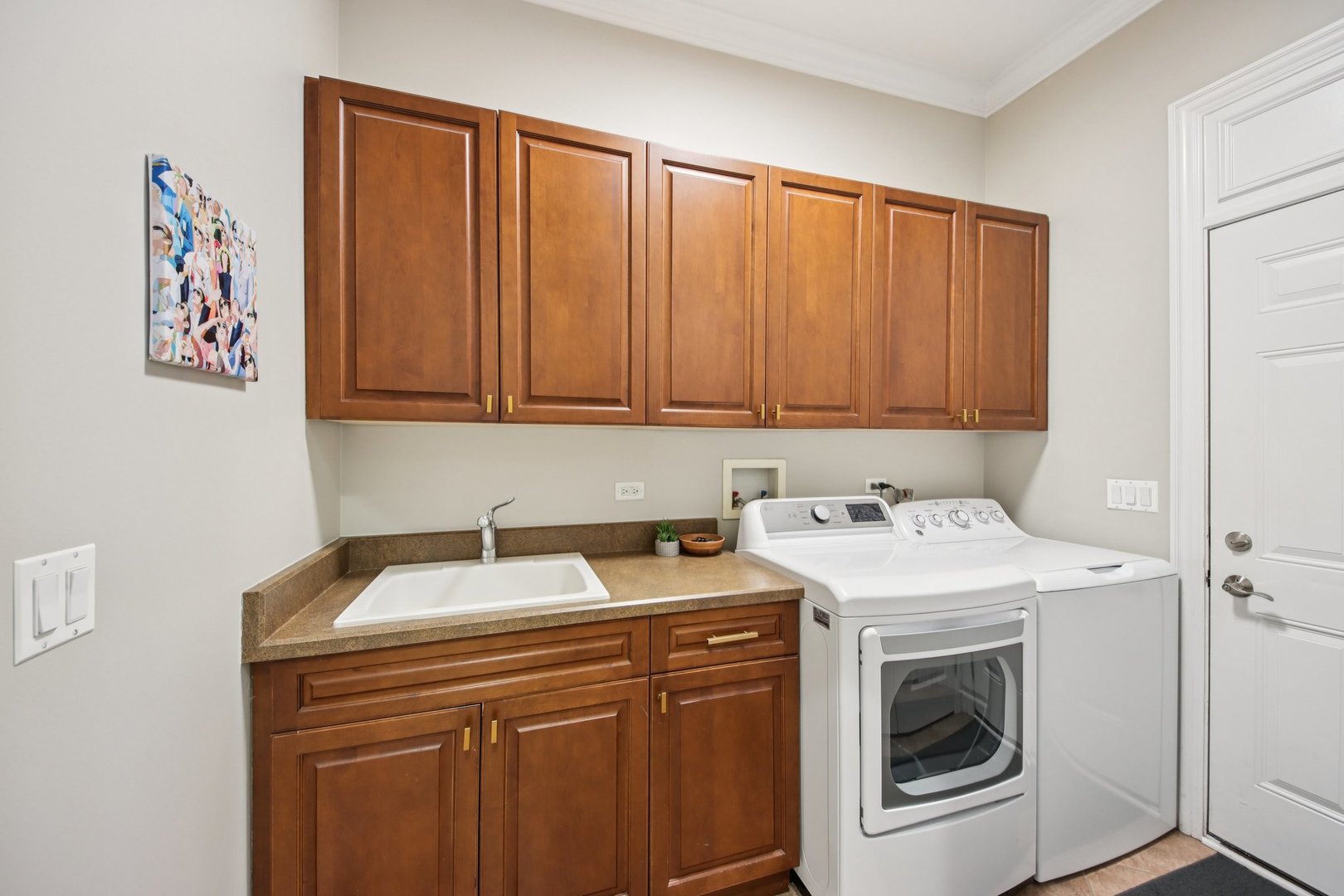 1135 North Main Street Naperville, IL 60563 - Photo 19 of 52 a utility room with dryer and washer