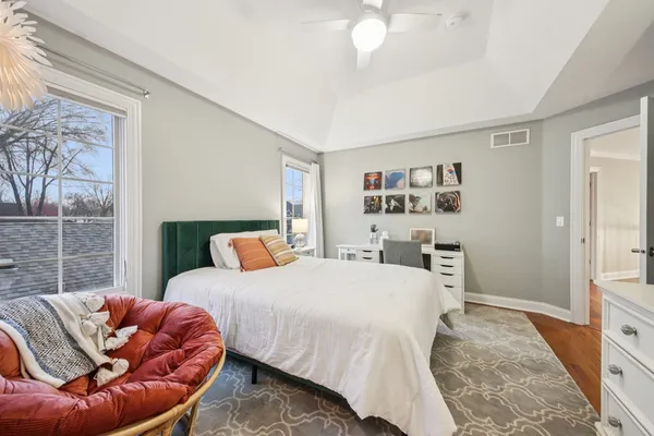 $1,150,000 | 1135 North Main Street, Naperville, IL 60563