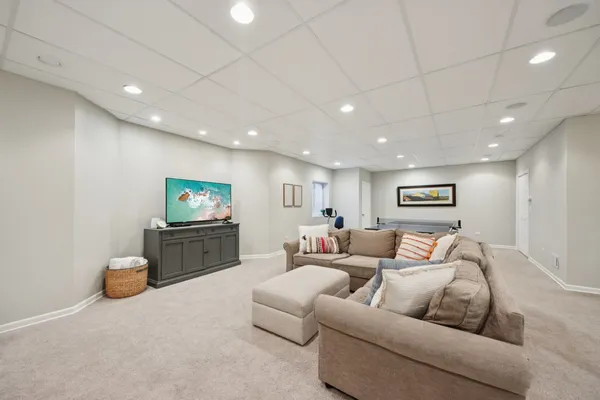 $1,150,000 | 1135 North Main Street, Naperville, IL 60563