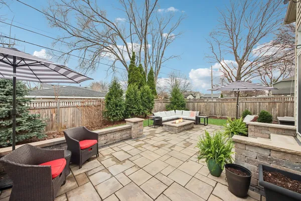 $1,150,000 | 1135 North Main Street, Naperville, IL 60563