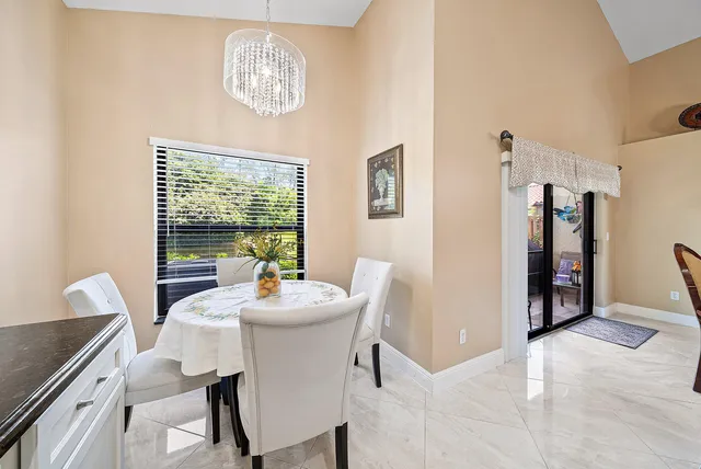 a close up view of washer and dryer