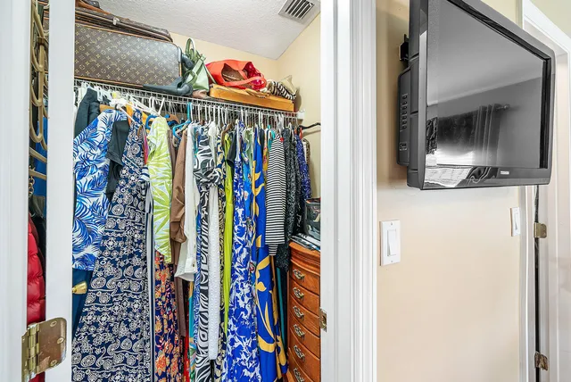 $449,900 | 13676 Cortez Drive, Delray Beach, FL 33484