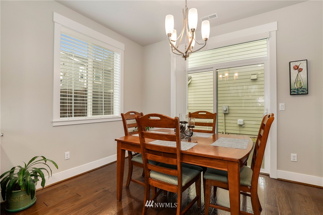 4404 187th Place Southeast Bothell, WA 98012 - Photo 5 of 24 Gallery Image 5