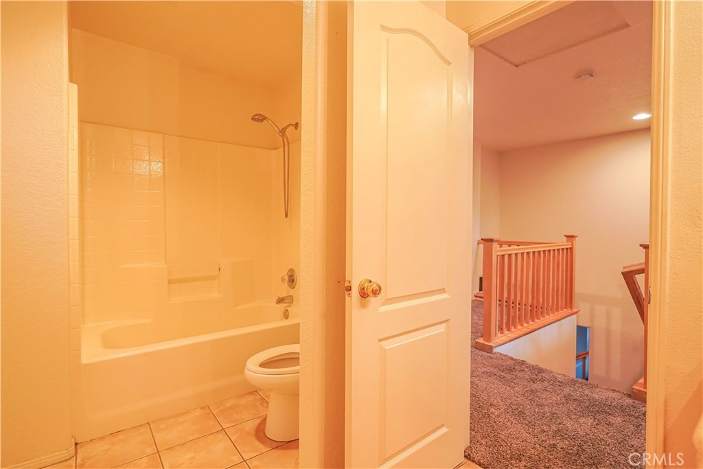 15133 Pasture Way Victorville, CA 92394 - Photo 32 of 48 a bathroom with a shower