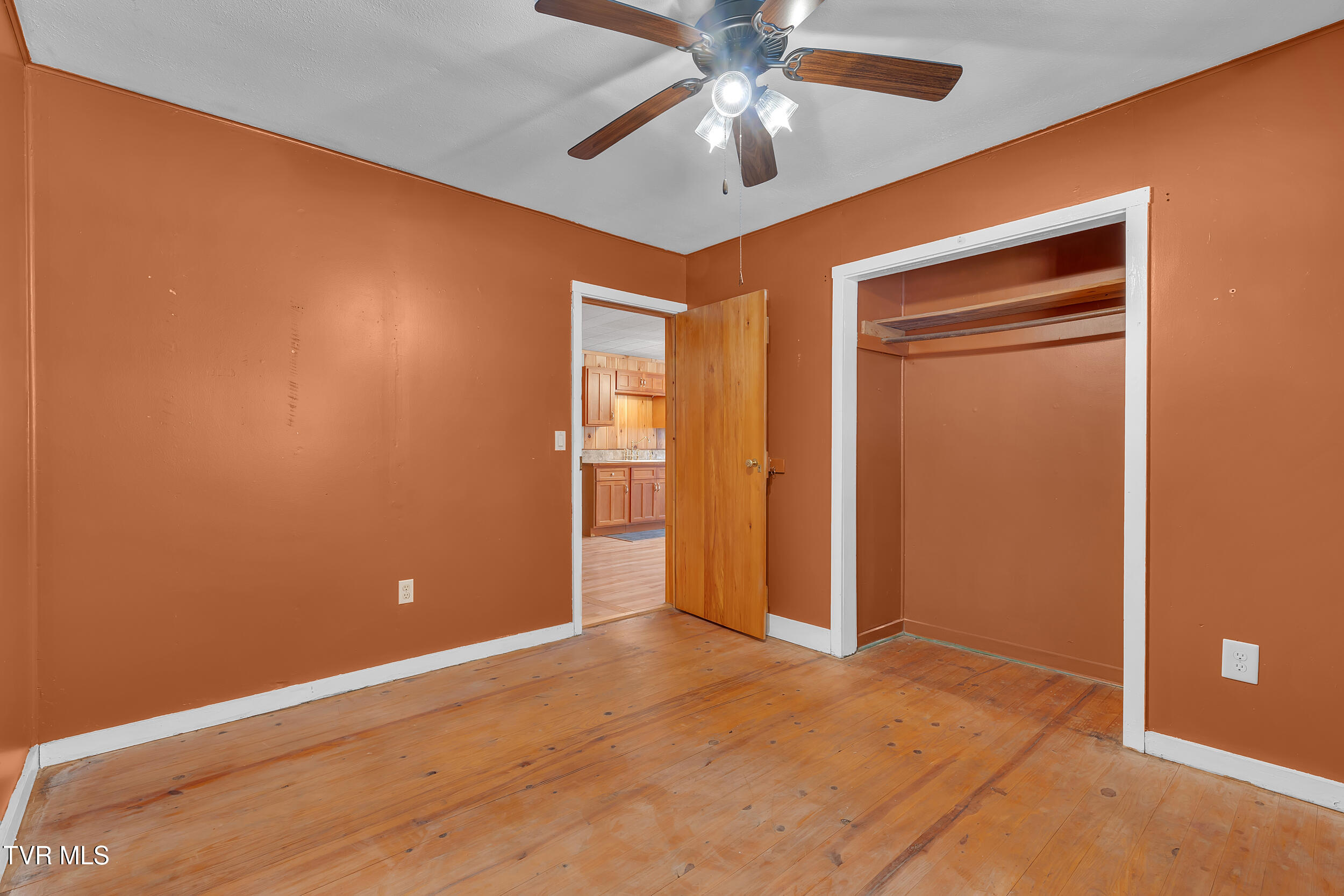 490 Viking Mountain Road Greeneville, TN 37743 - Photo 13 of 37 20_19