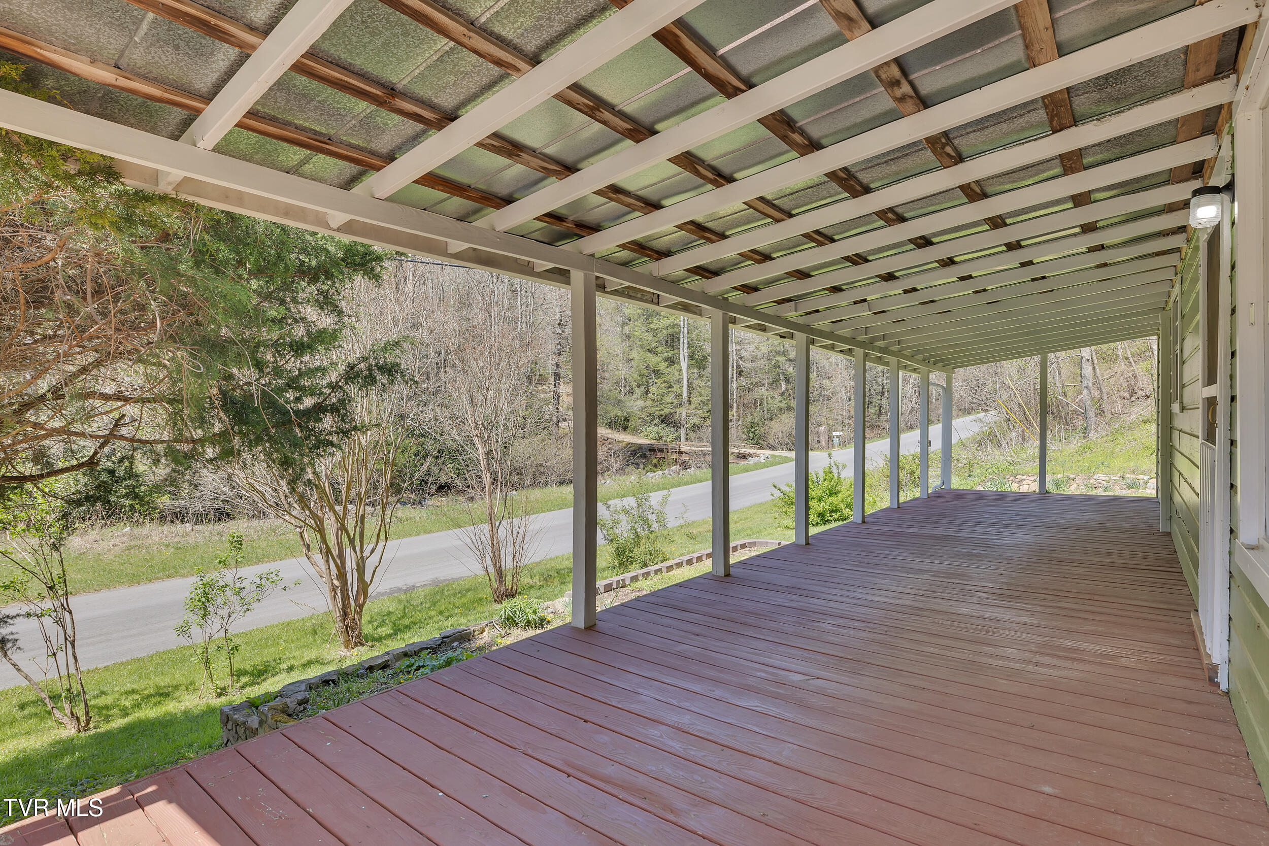 490 Viking Mountain Road Greeneville, TN 37743 - Photo 27 of 37 28_27