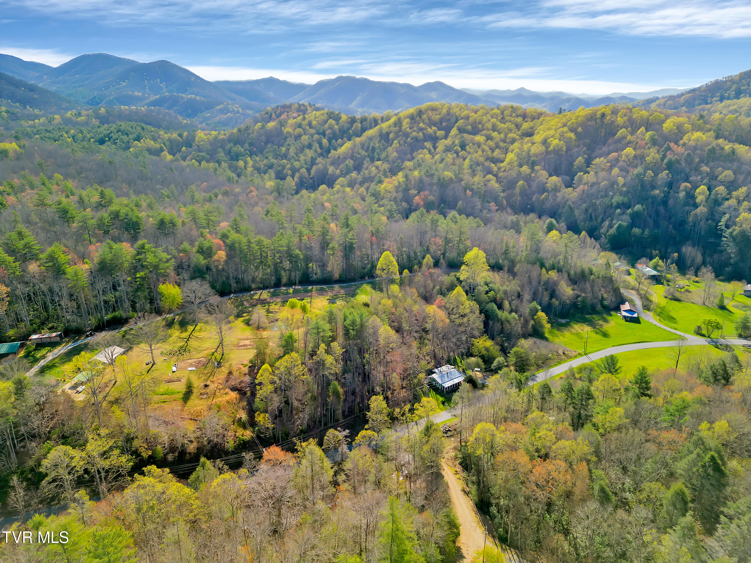 490 Viking Mountain Road Greeneville, TN 37743 - Photo 28 of 37 35_dji_0148