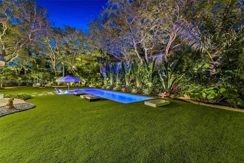 a view of a house with a big yard