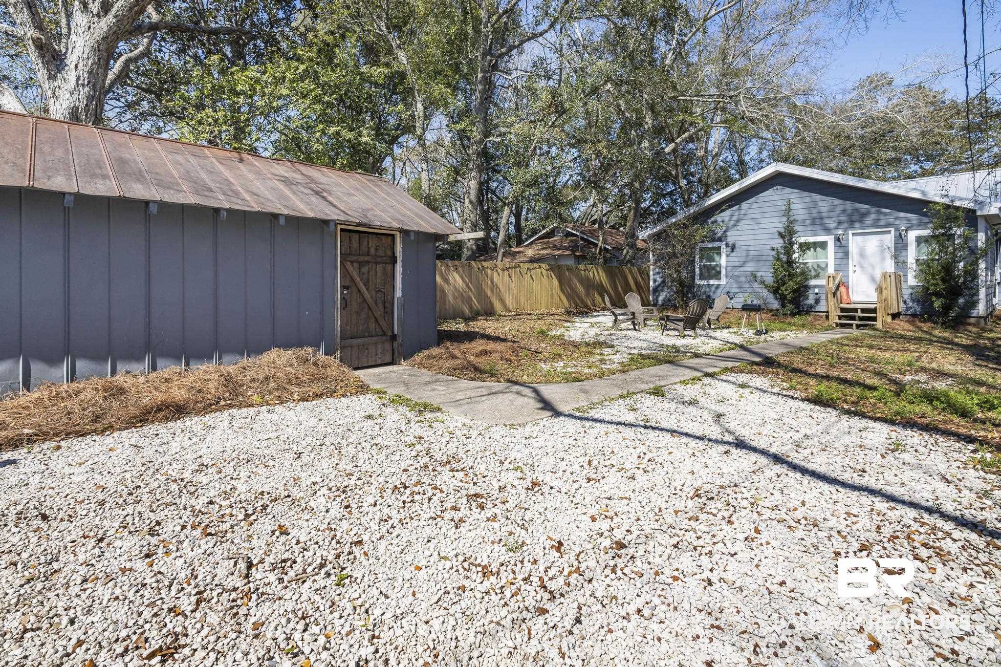 305 West Orange Avenue Foley, AL 36535 - Photo 9 of 35