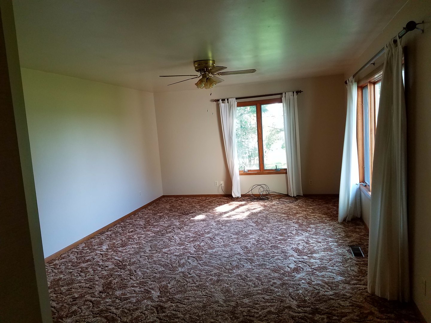 9069 Cherry Valley Road Kingston, IL 60145 - Photo 12 of 30 Gallery Image 12