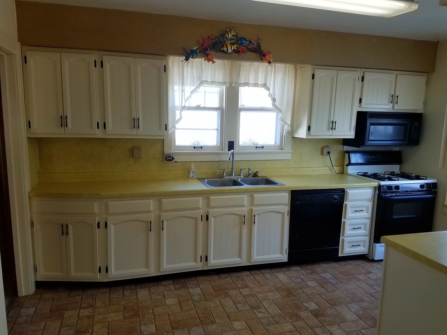 9069 Cherry Valley Road Kingston, IL 60145 - Photo 4 of 30 Gallery Image 4