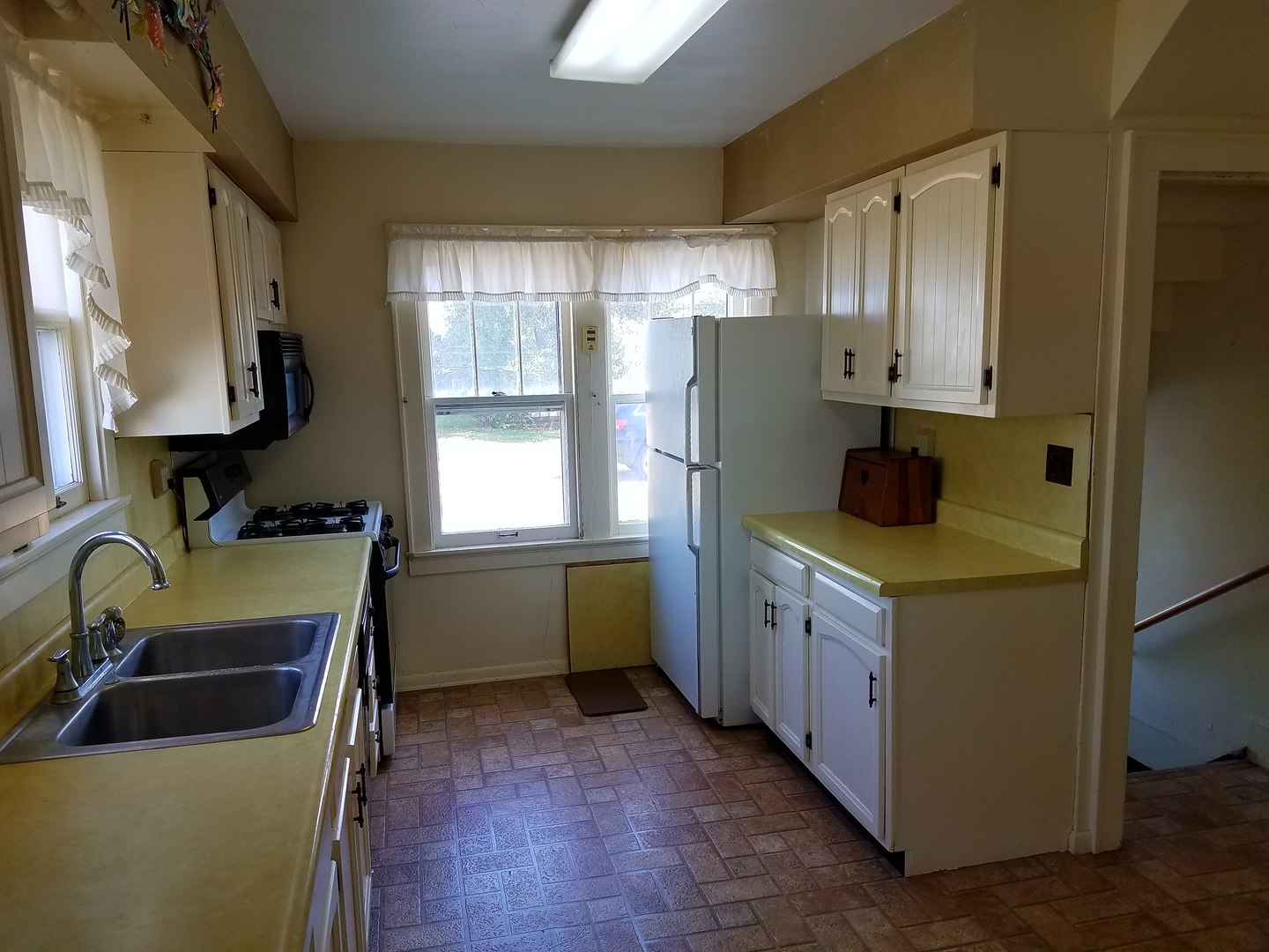 9069 Cherry Valley Road Kingston, IL 60145 - Photo 5 of 30 Gallery Image 5