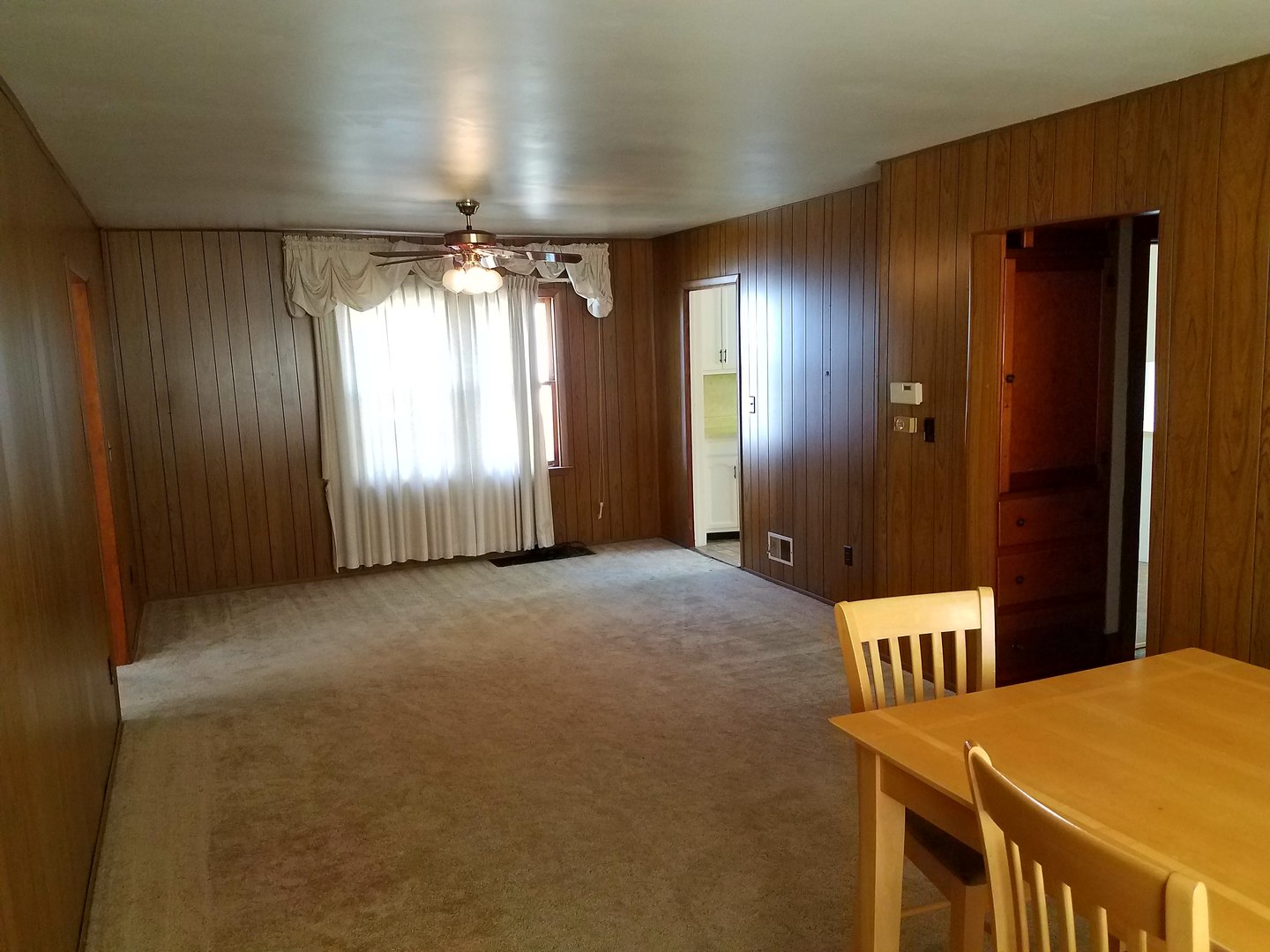 9069 Cherry Valley Road Kingston, IL 60145 - Photo 7 of 30 Gallery Image 7