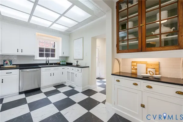 $895,000 | 1220 West Franklin Street, Richmond, VA 23220