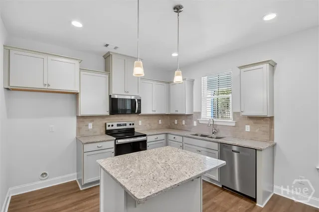 $379,500 | 5 Oakmont Drive, Guyton, GA 31312