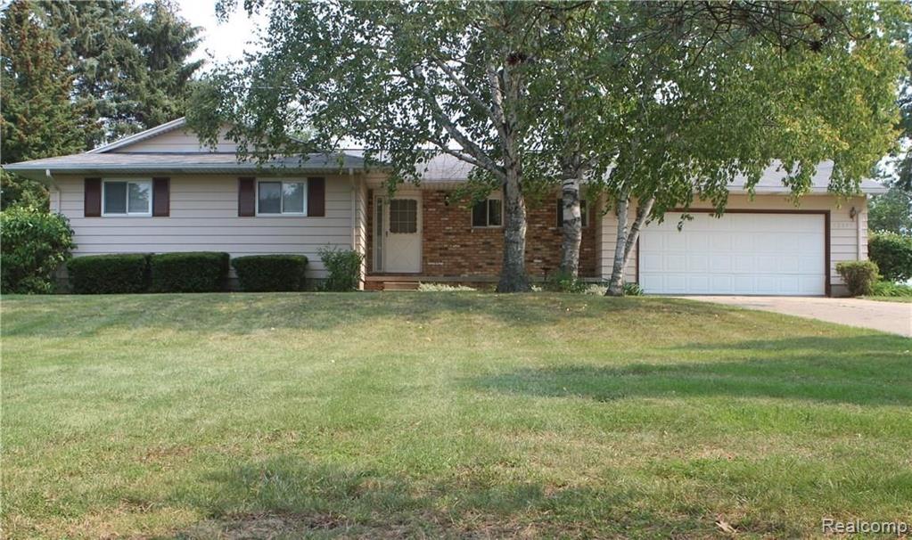 12355 Jennings Road Linden, MI 48451 - Photo 1 of 24