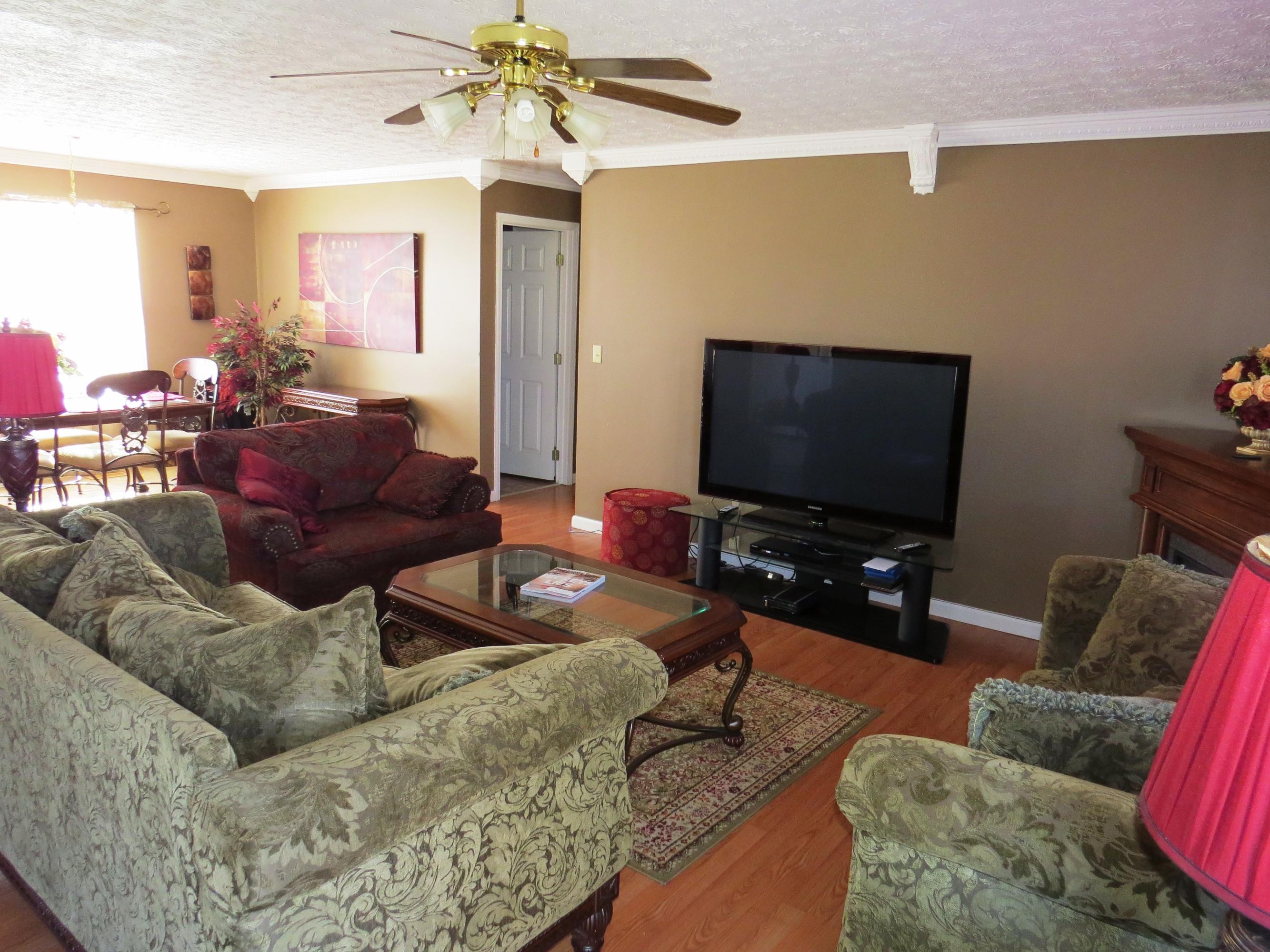 9656 Clift Road Strawberry Plains, TN 37871 - Photo 13 of 39 CROWN MOLDING