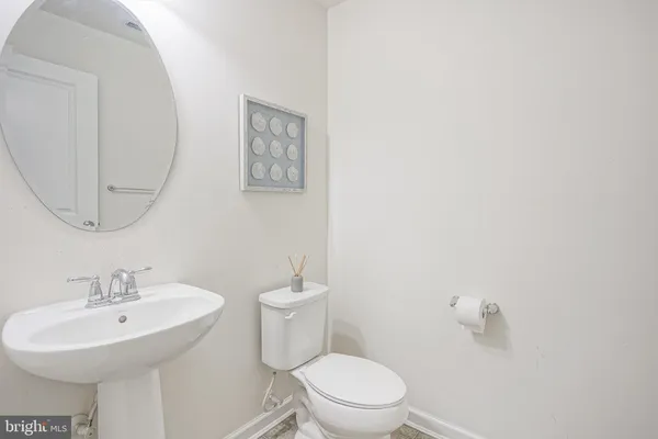 $319,000 | 12 Tylers Court, Somerdale, NJ 08083