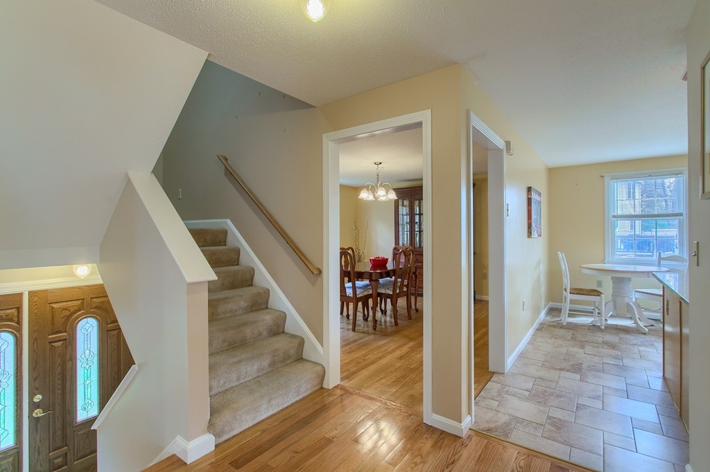 40 Forrest Road Westford, MA 01886 - Photo 11 of 30 Gallery Image 11