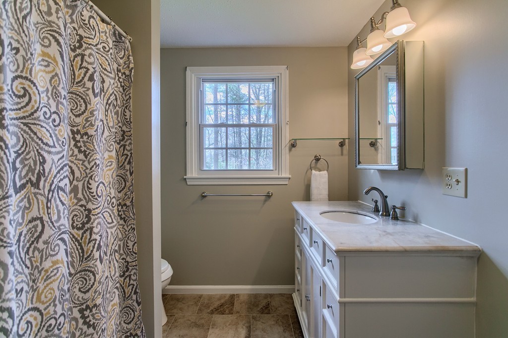 40 Forrest Road Westford, MA 01886 - Photo 20 of 30 Gallery Image 20