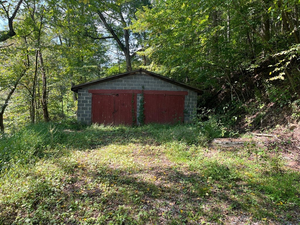 7813 Dry Fork Road North Tazewell, VA 24630 - Photo 11 of 44 Gallery Image 11