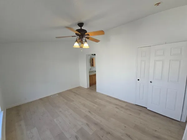 $194,000 | 3524 Ave R E Palmdale Ca East, Palmdale, CA 93550