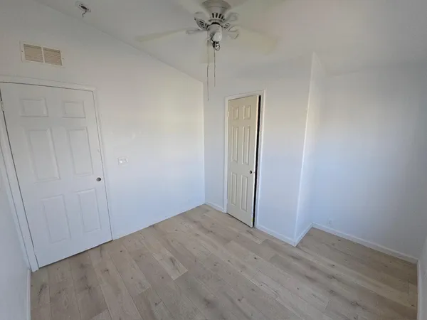 $194,000 | 3524 Ave R E Palmdale Ca East, Palmdale, CA 93550