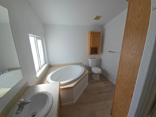 $194,000 | 3524 Ave R E Palmdale Ca East, Palmdale, CA 93550