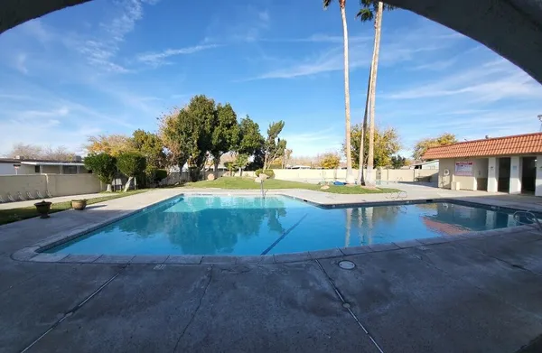 $194,000 | 3524 Ave R E Palmdale Ca East, Palmdale, CA 93550