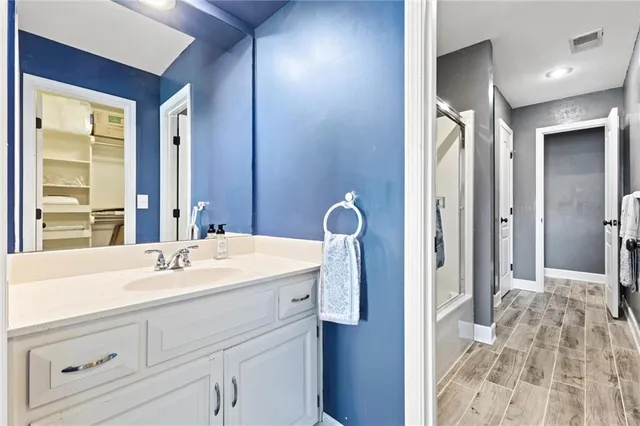 $699,000 | 324 Northwest Bradford Street, Lee's Summit, MO 64064