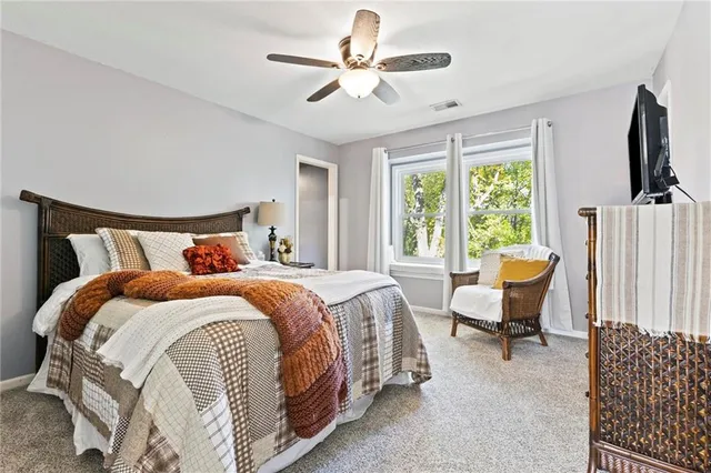 $699,000 | 324 Northwest Bradford Street, Lee's Summit, MO 64064