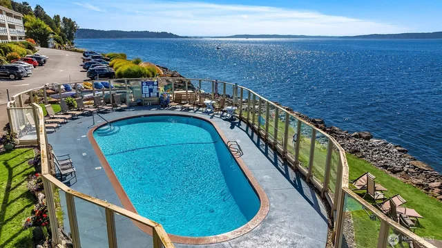 a view of building with outdoor space