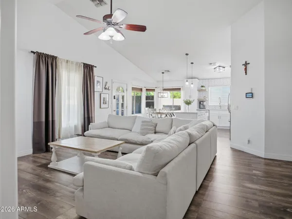 $449,900 | 3206 South 81st Avenue, Phoenix, AZ 85043