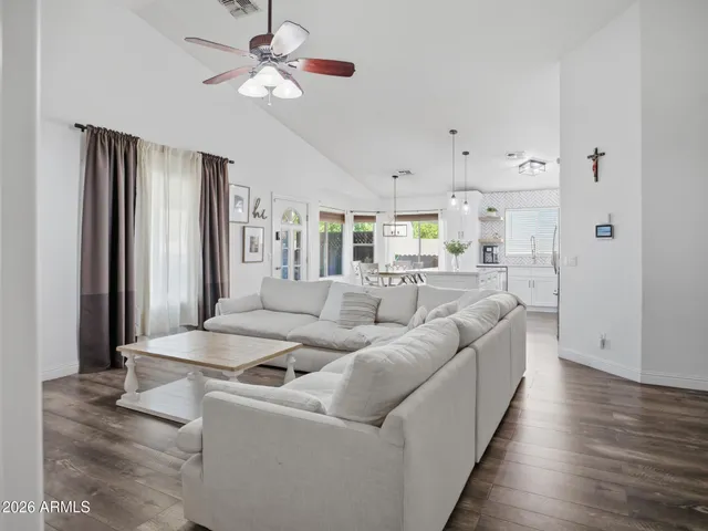 $469,000 | 3206 South 81st Avenue, Phoenix, AZ 85043