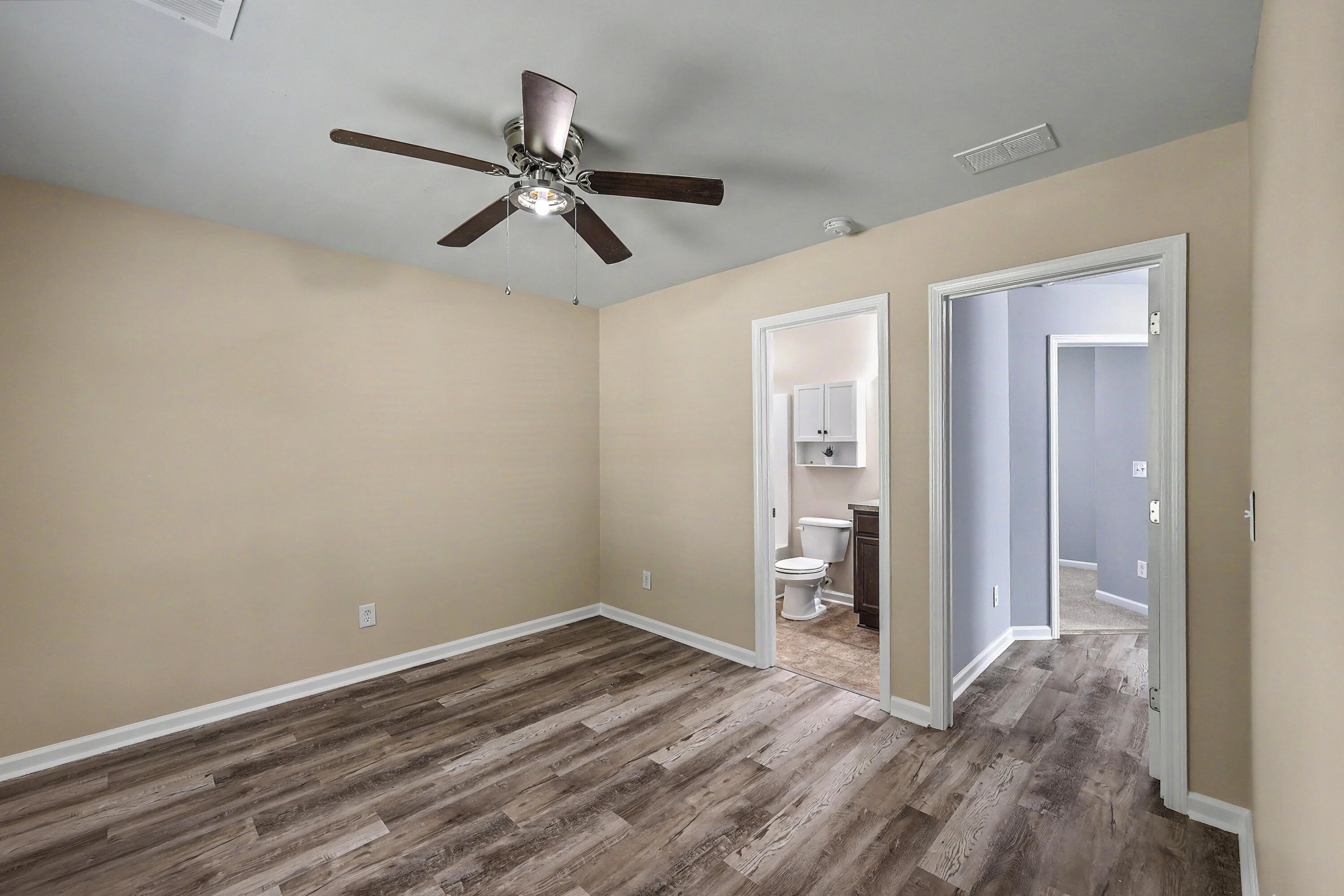 122 Brittondale Road Summerville, SC 29485 - Photo 14 of 29 Primary Suite