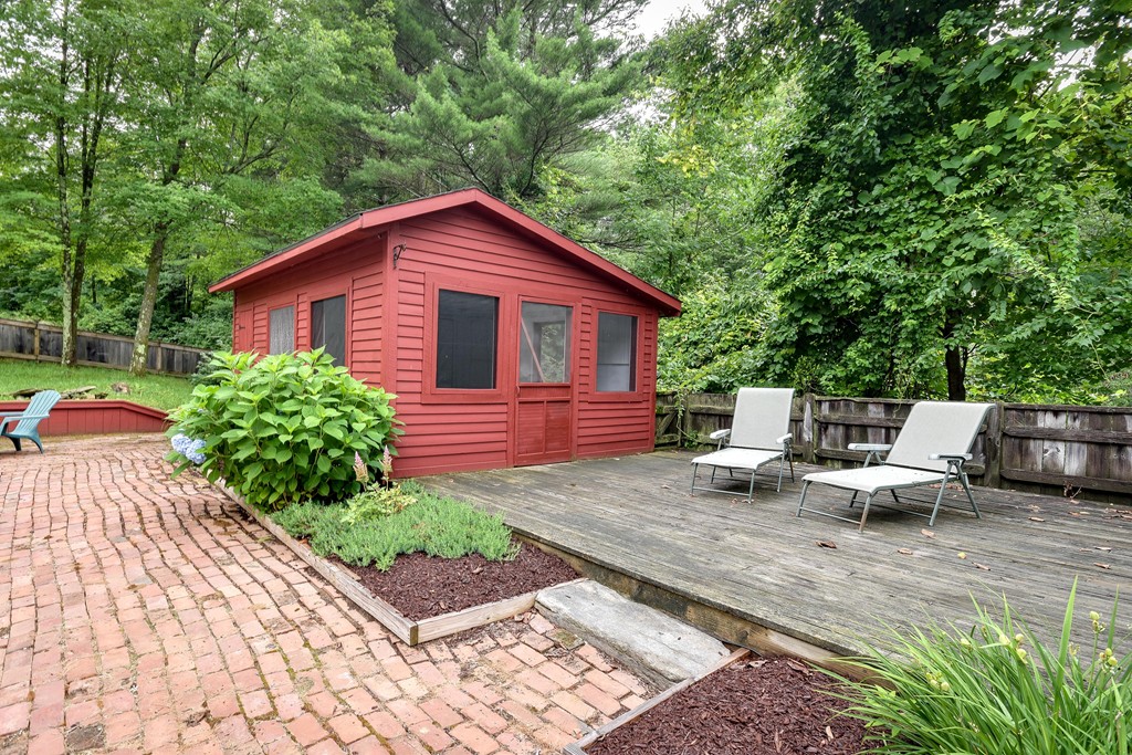 43 Collette Road Sturbridge, MA 01518 - Photo 27 of 30 Gallery Image 27