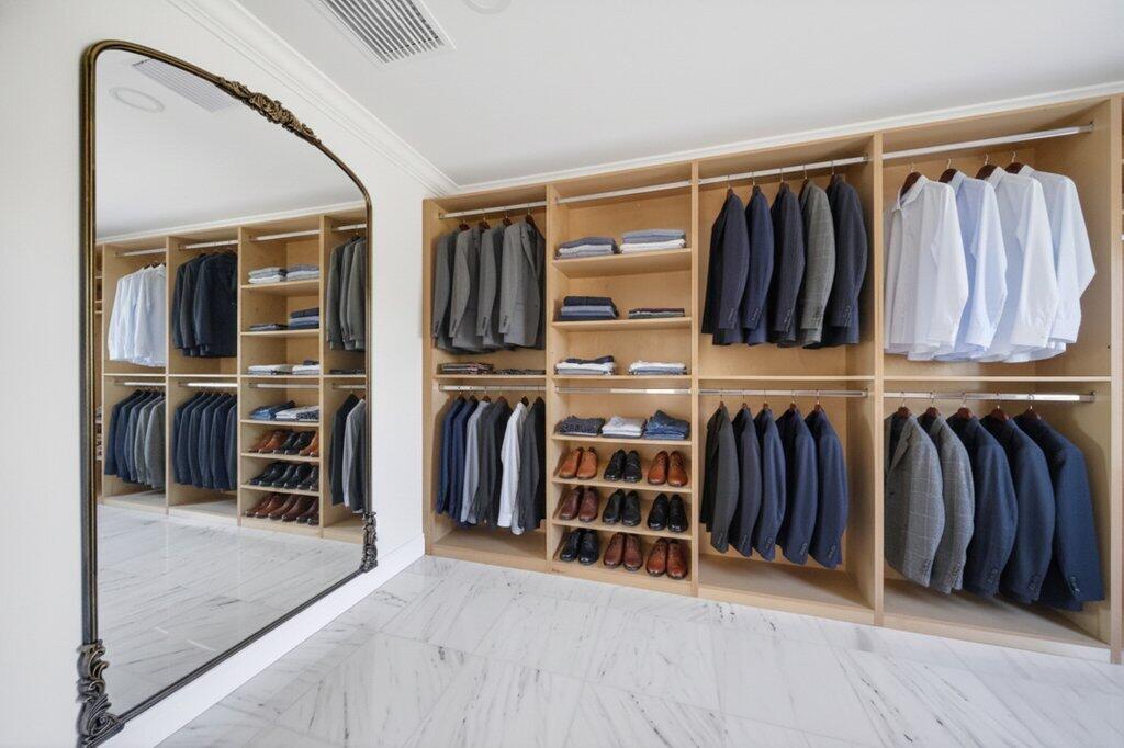 37 East High Point Road Sewall's Point, FL 34996 - Photo 32 of 58 primarycloset_staged2.jpg-SMALL