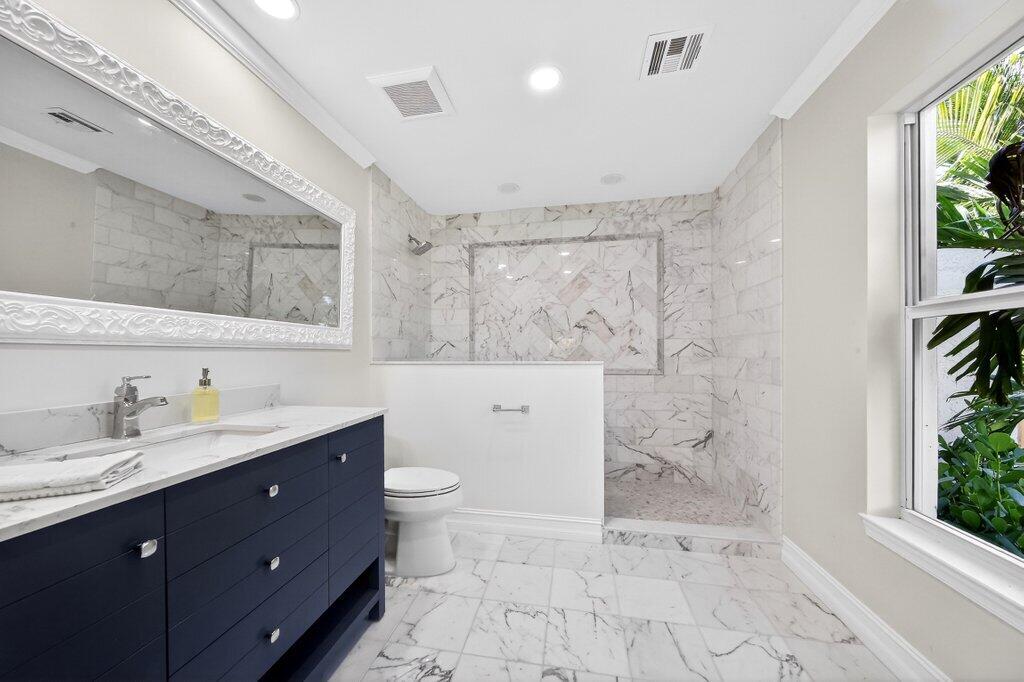 37 East High Point Road Sewall's Point, FL 34996 - Photo 37 of 58 ensuitebath1.jpg-SMALL