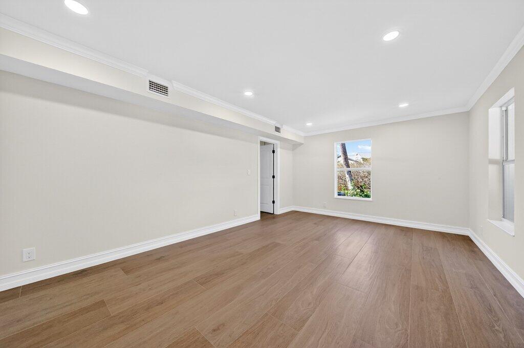 37 East High Point Road Sewall's Point, FL 34996 - Photo 39 of 58 guest2.jpg-SMALL