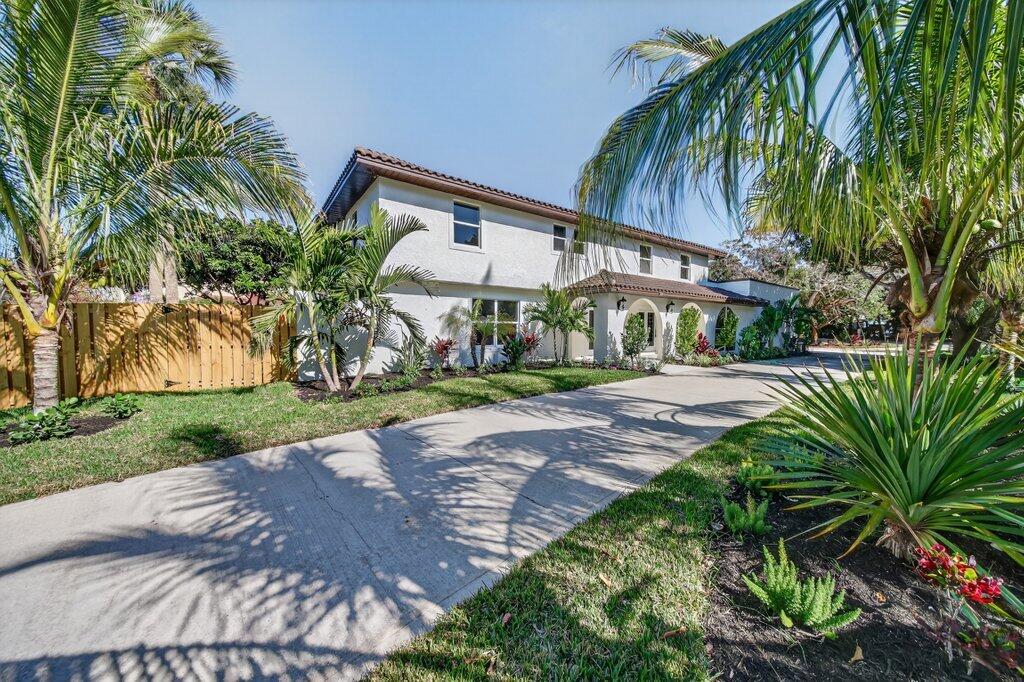 37 East High Point Road Sewall's Point, FL 34996 - Photo 6 of 58 front1.jpg-SMALL