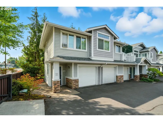 $325,000 | 16248 Southwest Audubon Street, Unit 101, Beaverton, OR 97003