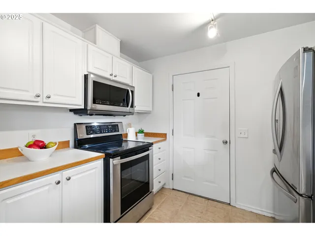 $325,000 | 16248 Southwest Audubon Street, Unit 101, Beaverton, OR 97003