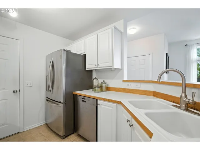 $325,000 | 16248 Southwest Audubon Street, Unit 101, Beaverton, OR 97003