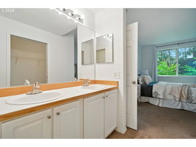 $325,000 | 16248 Southwest Audubon Street, Unit 101, Beaverton, OR 97003