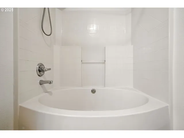 $325,000 | 16248 Southwest Audubon Street, Unit 101, Beaverton, OR 97003