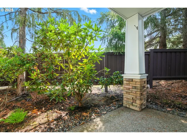 $325,000 | 16248 Southwest Audubon Street, Unit 101, Beaverton, OR 97003