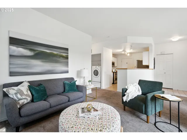 $325,000 | 16248 Southwest Audubon Street, Unit 101, Beaverton, OR 97003