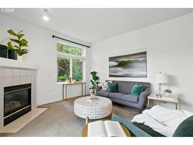 $325,000 | 16248 Southwest Audubon Street, Unit 101, Beaverton, OR 97003