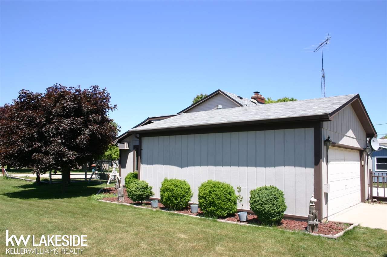 7290 Cardinal Road Lexington, MI 48450 - Photo 30 of 46 31294282-29.JPG